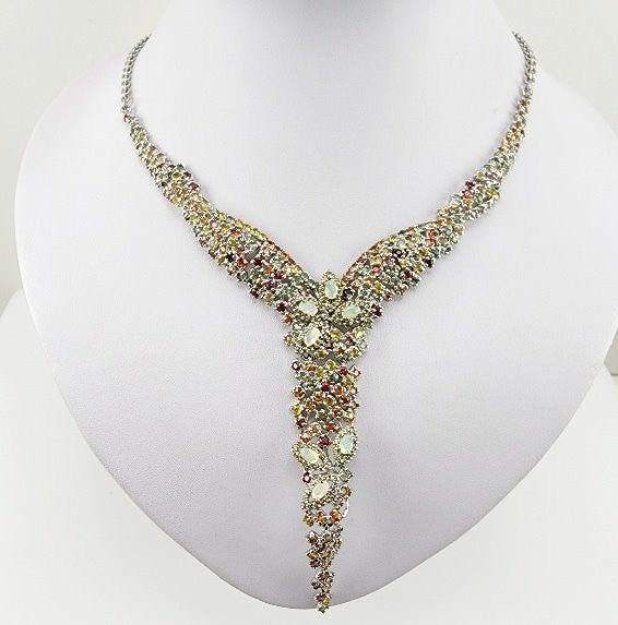 Gargantilla de ópalo welo y zafiros