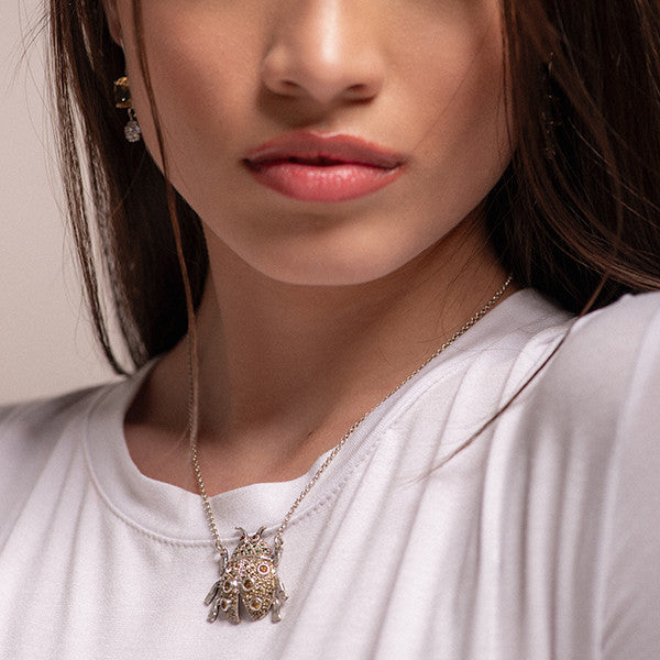 Gargantilla de zafiros y diópsidos