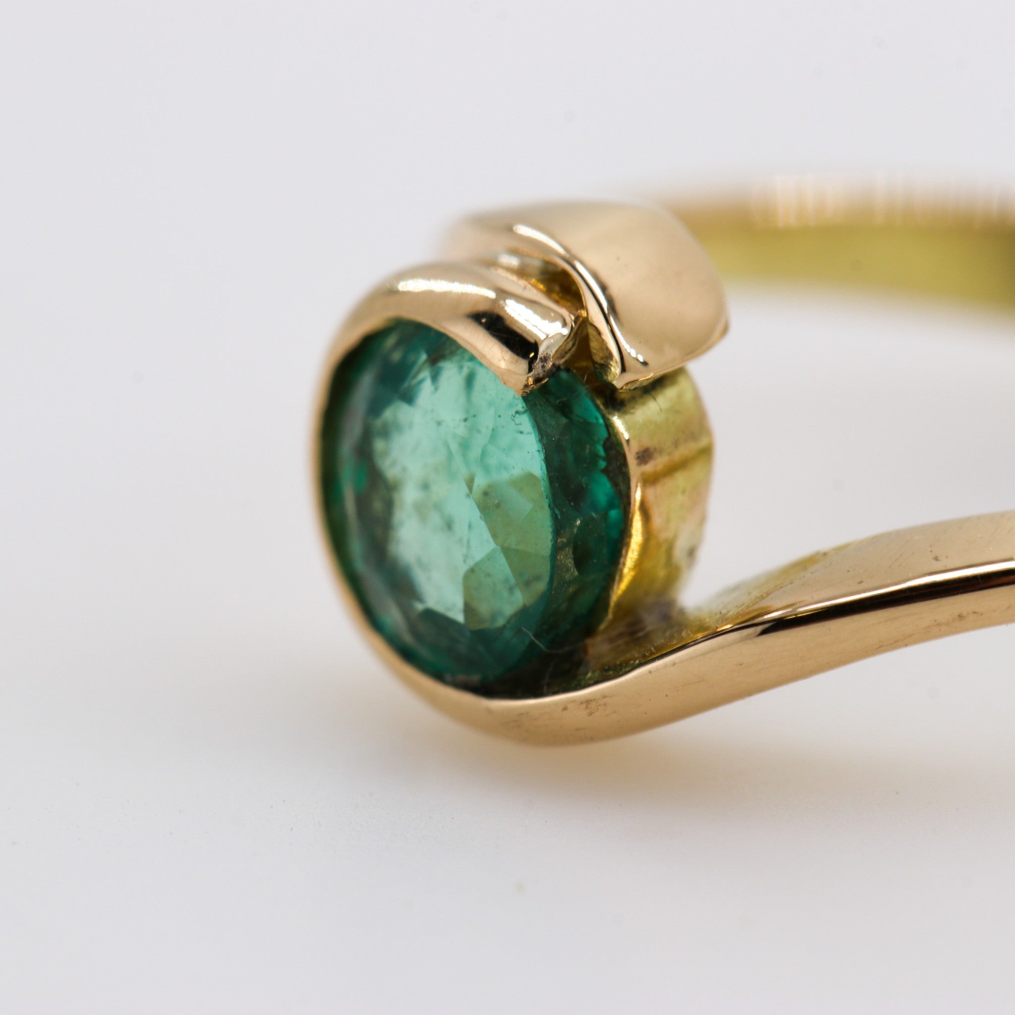 Anillo de Esmeralda en oro 18 k