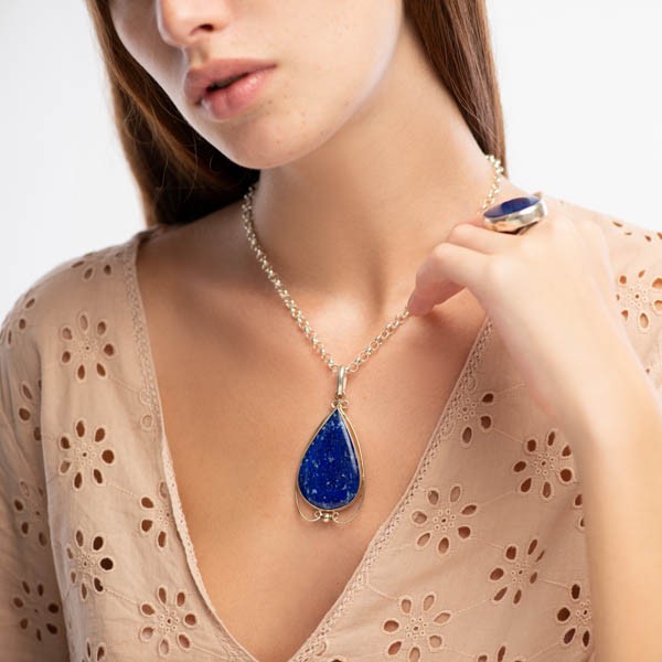 Dije de Lapislázuli