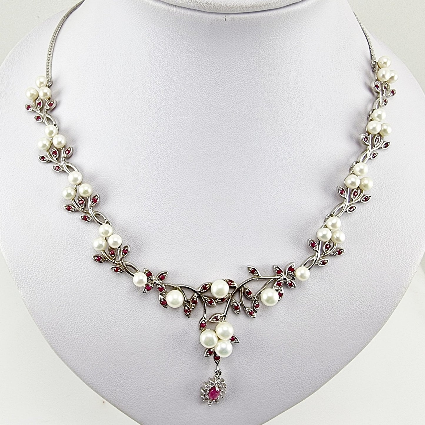 Gargantilla de Rubí y perlas cultivadas