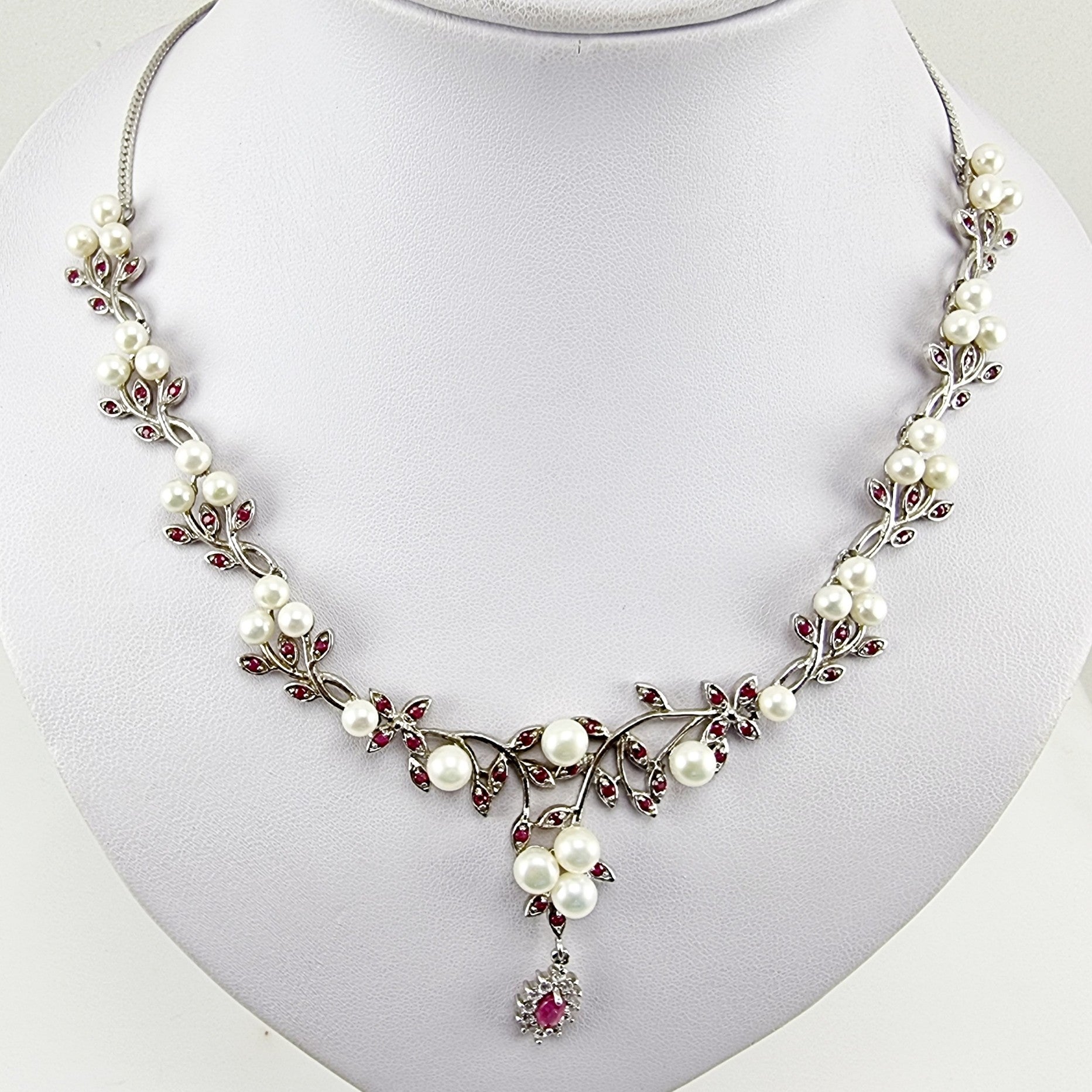 Gargantilla de Rubí y perlas cultivadas