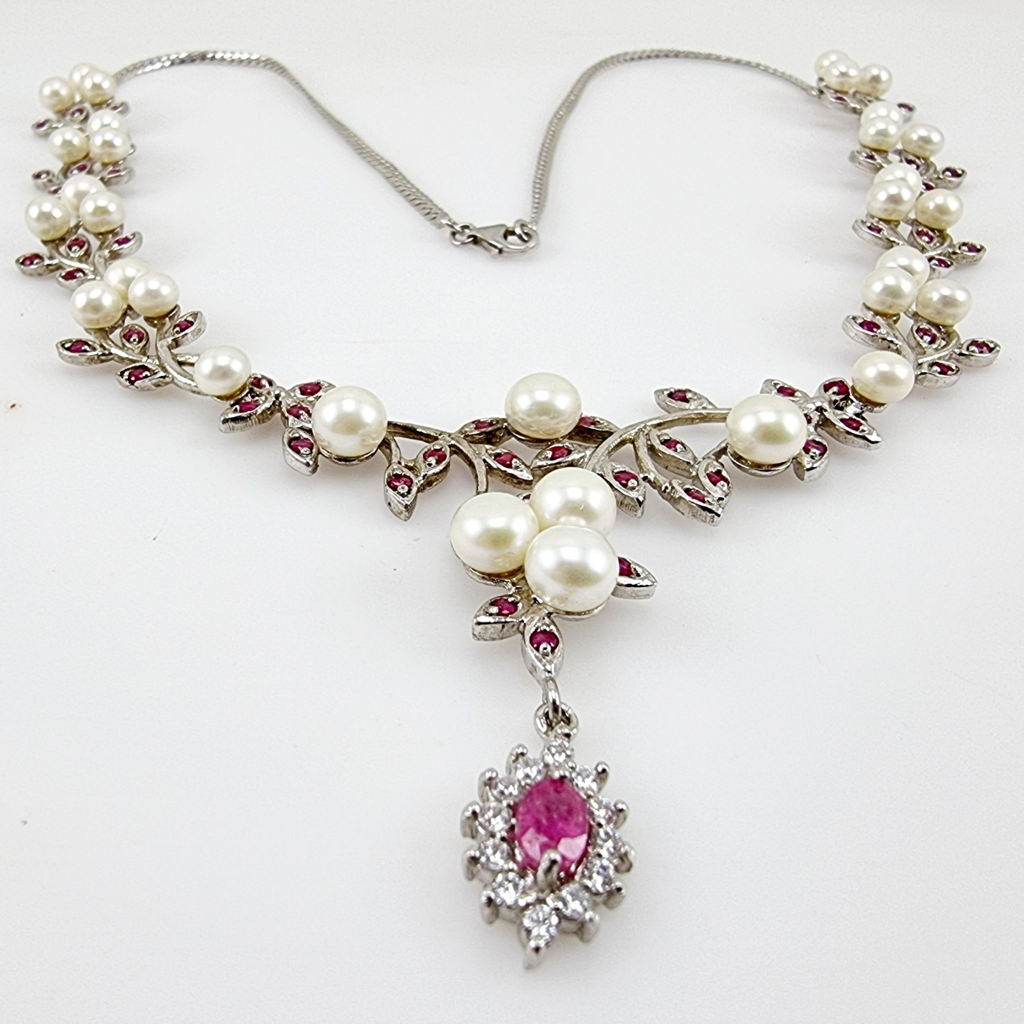 Gargantilla de Rubí y perlas cultivadas