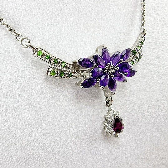 Gargantilla de Amatista, granate rodolita y diópsido