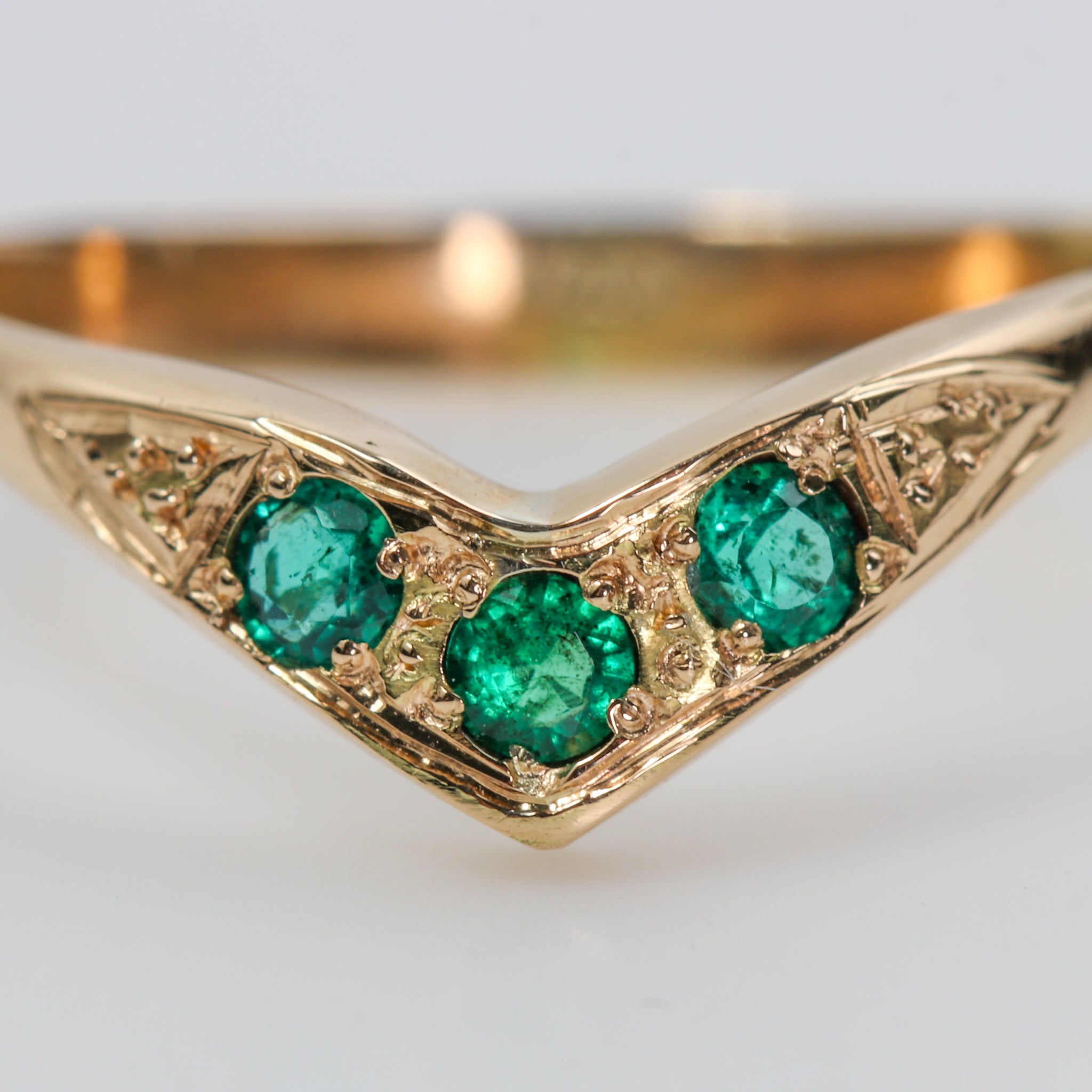 Anillo de Esmeralda en oro 18k