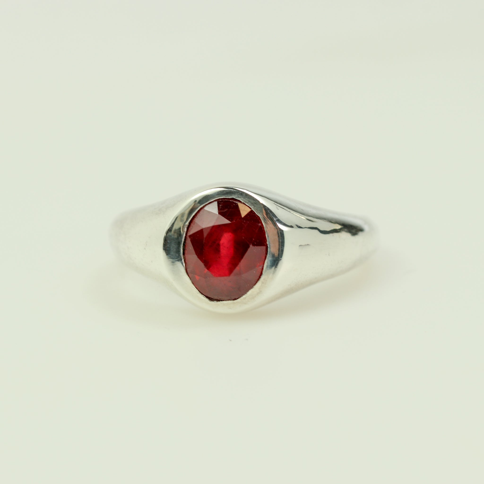 Anillo de  Rubí Oval 7x5mm Talla 20 en Plata 950