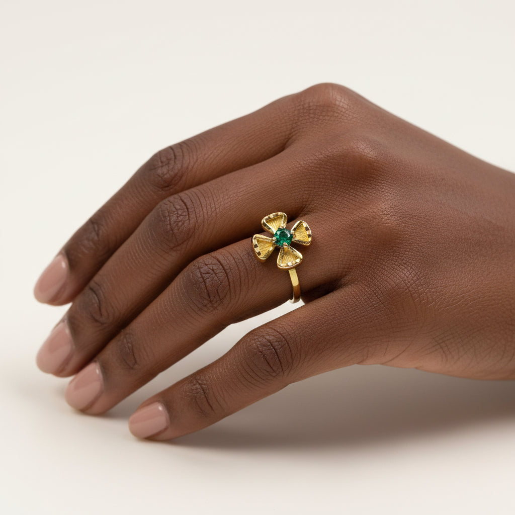 Anillo de esmeralda en oro 18 k