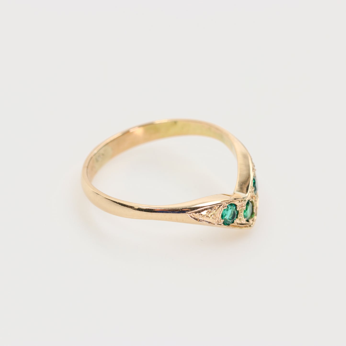 Anillo de Esmeralda en oro 18k