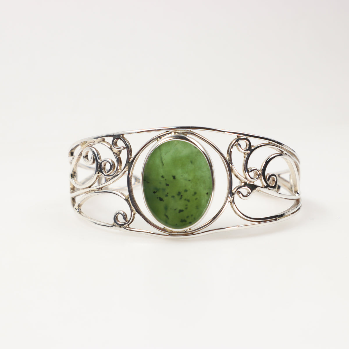 Jade and peridot bracelet