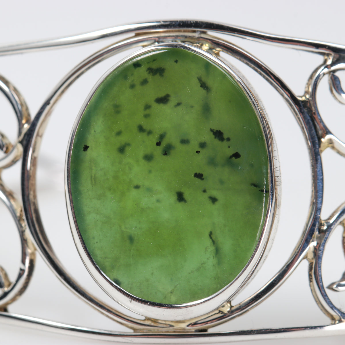 Jade and peridot bracelet