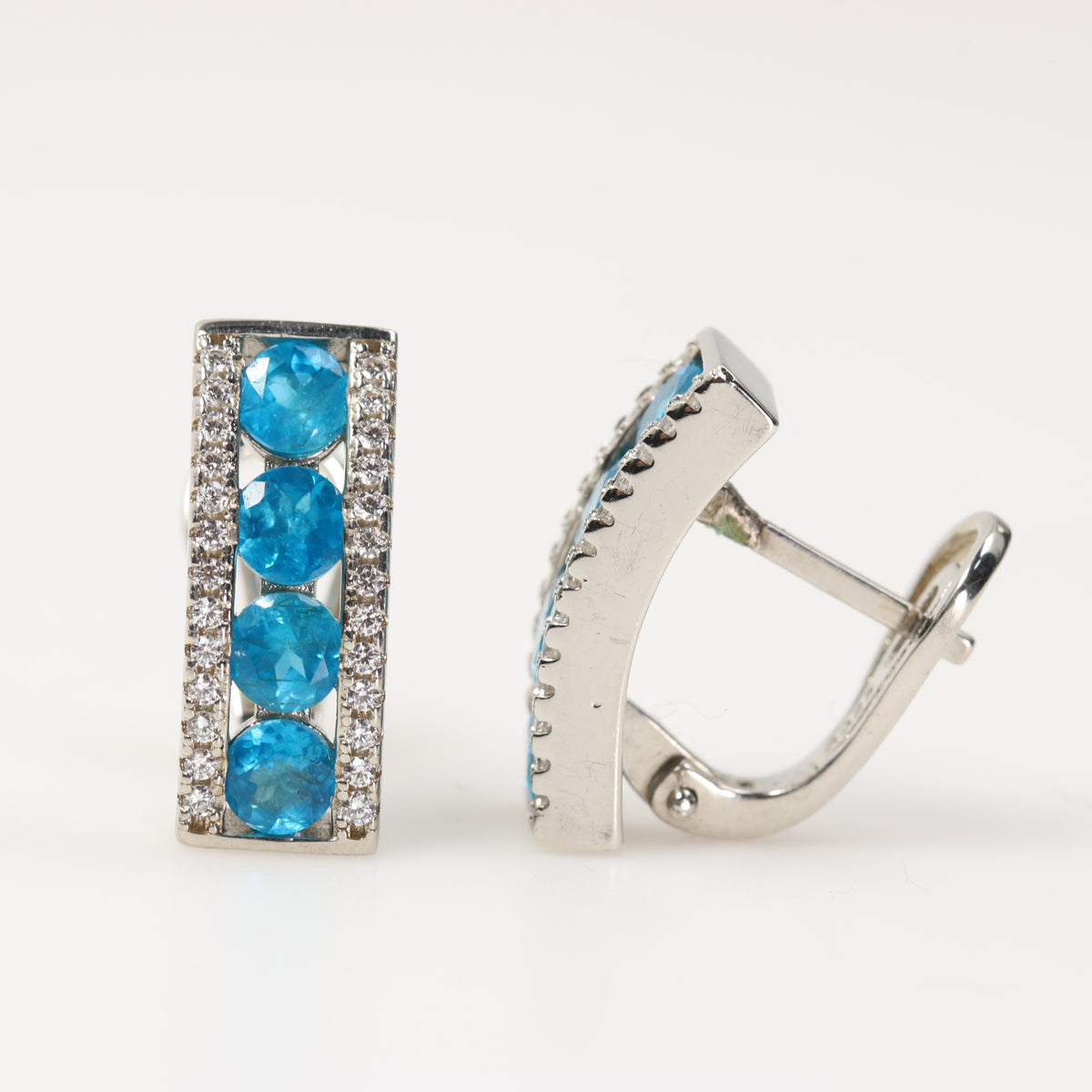 Hoop Earrings in 925 Silver with Apatite and Cubic Zirconia | Rocas & Cristales