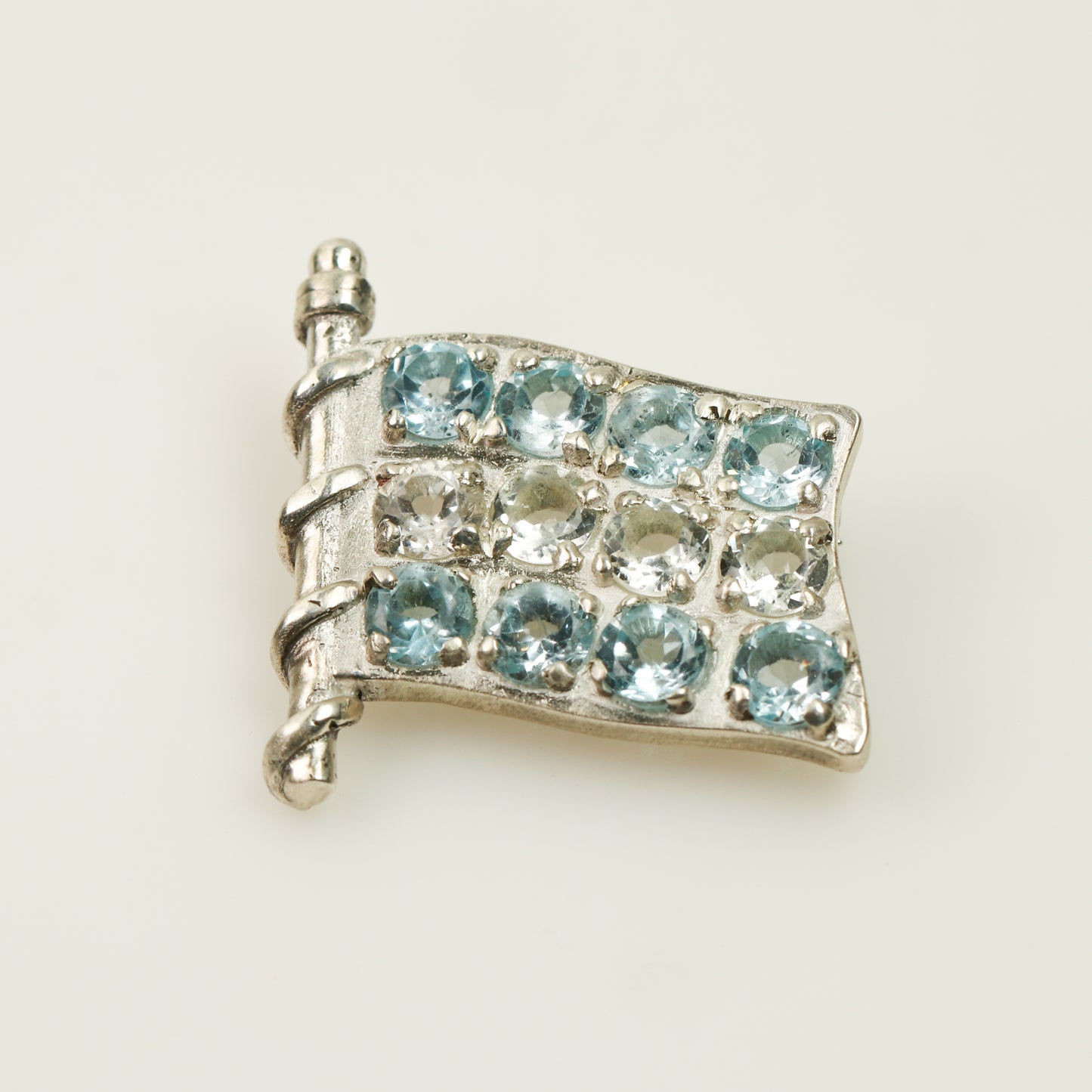 Pin Bandera Argentina en Topacio azul y blanco