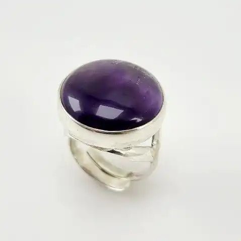 Anillo Regulable de Amatista en Plata 950 con gran cabujón circular violeta - Anillos