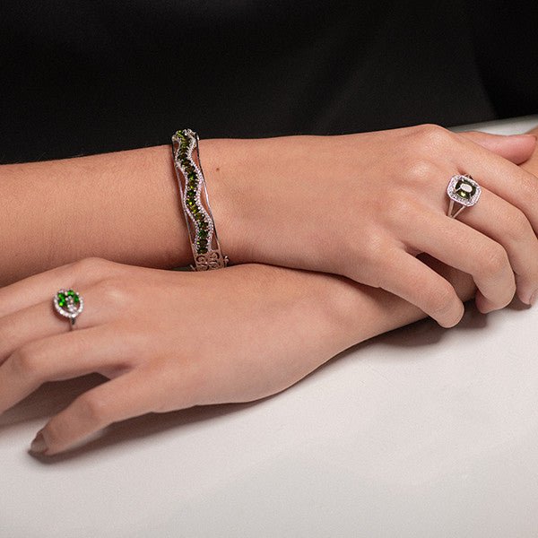 Anillo de Apatita y cubic zirconia - Anillos
