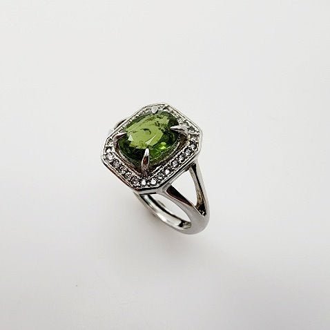 Anillo de Apatita y cubic zirconia - Anillos