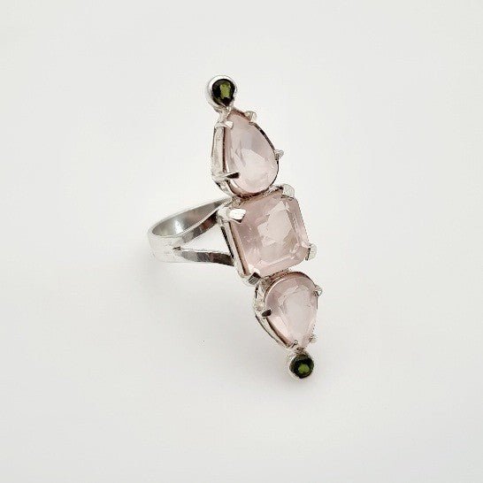 Anillo de Cuarzo Rosa y turmalina verde - Anillos