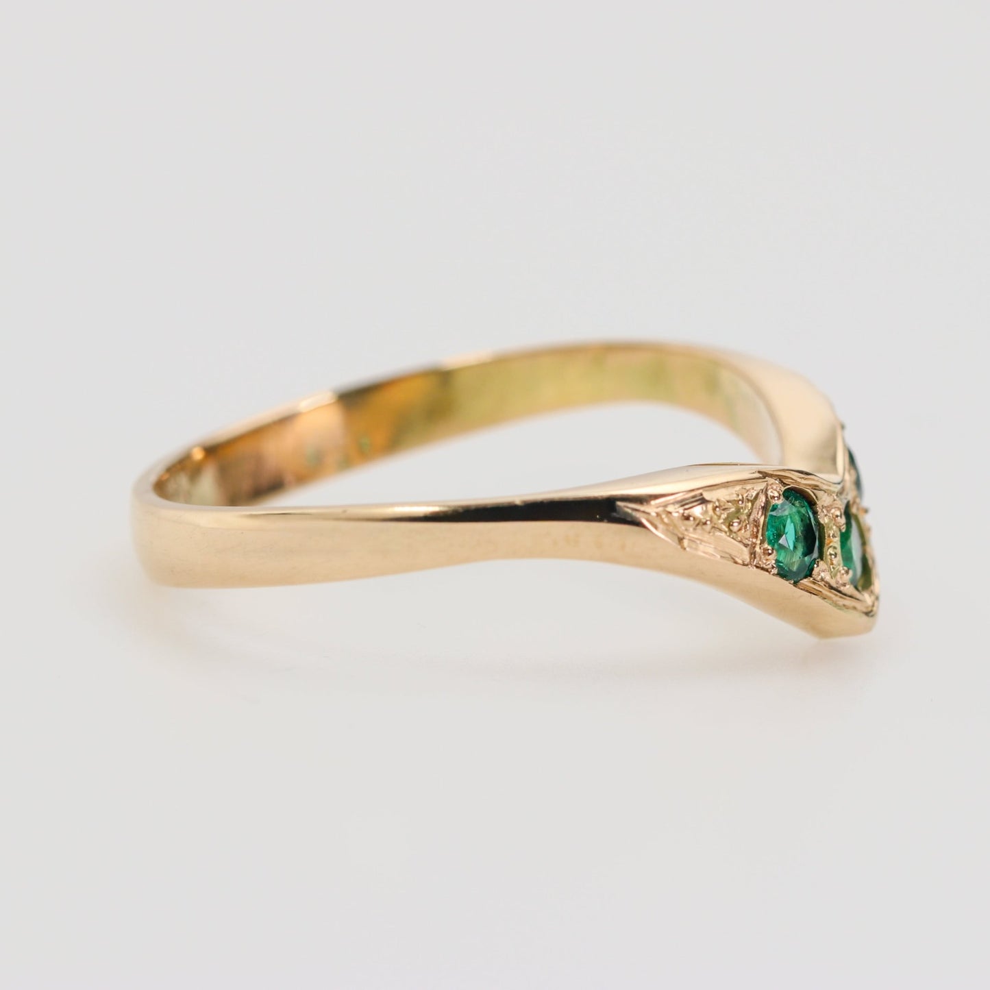 Anillo de Esmeralda en oro 18k - Joyería de autor