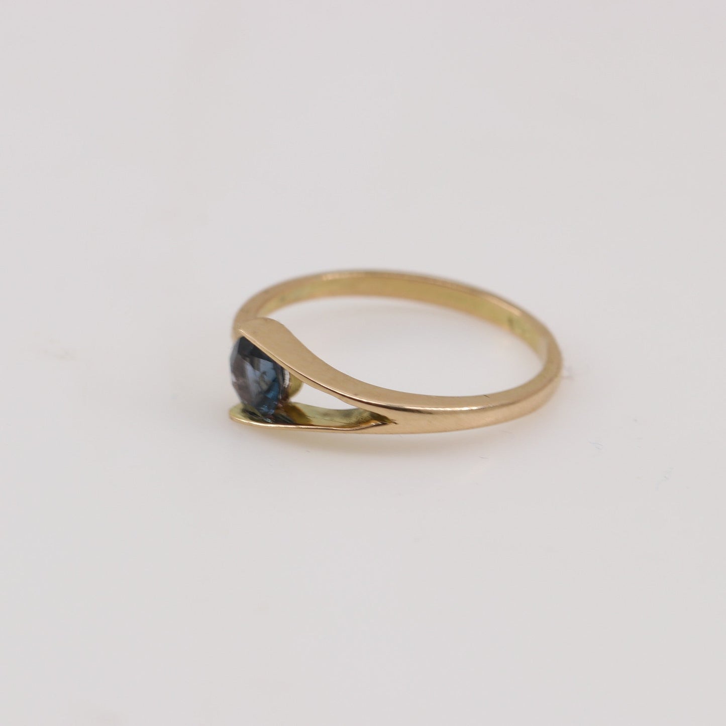 Anillo de espinela en oro 18k - Anillos