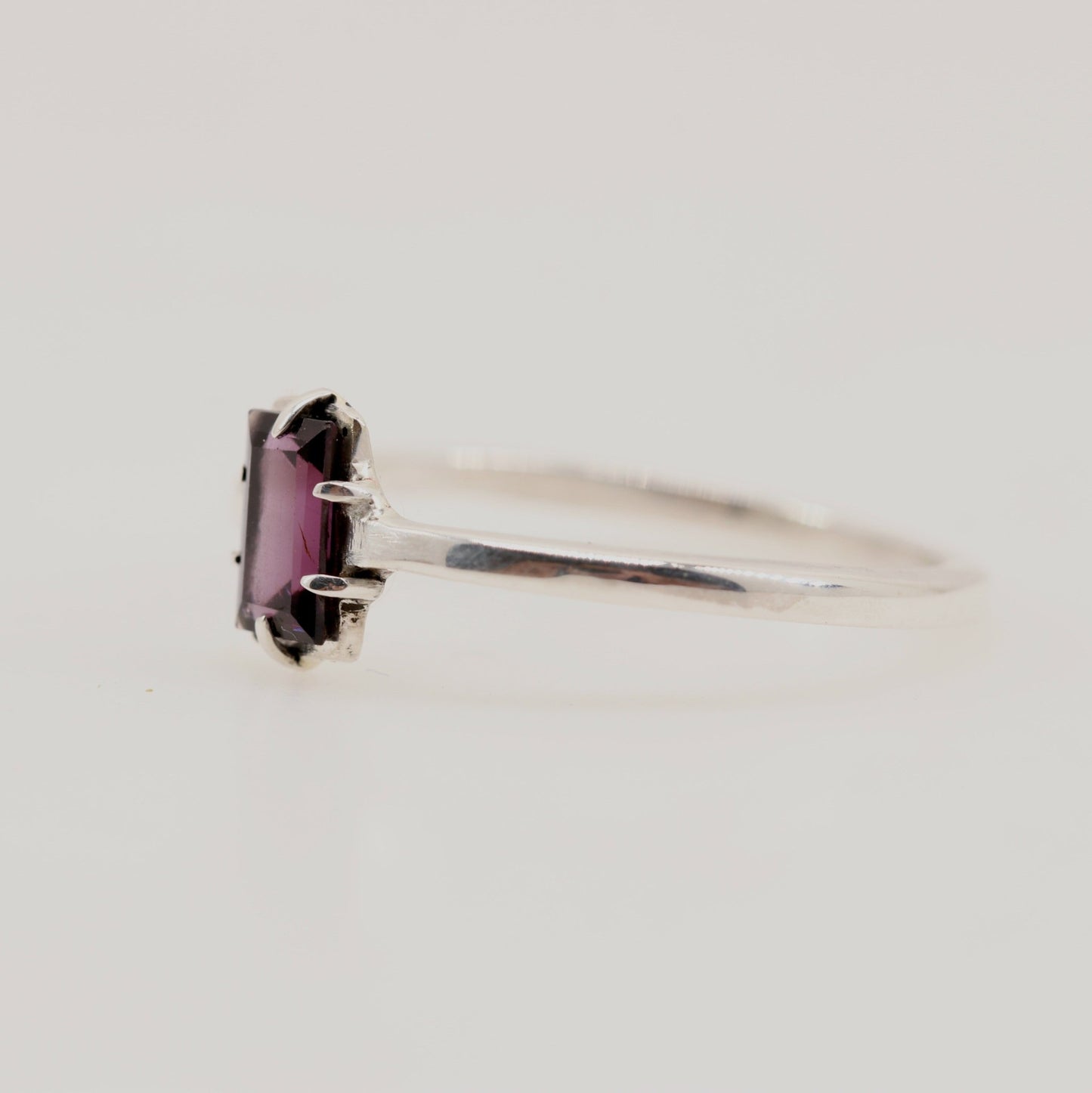 Anillo de Espinela violeta - Anillos