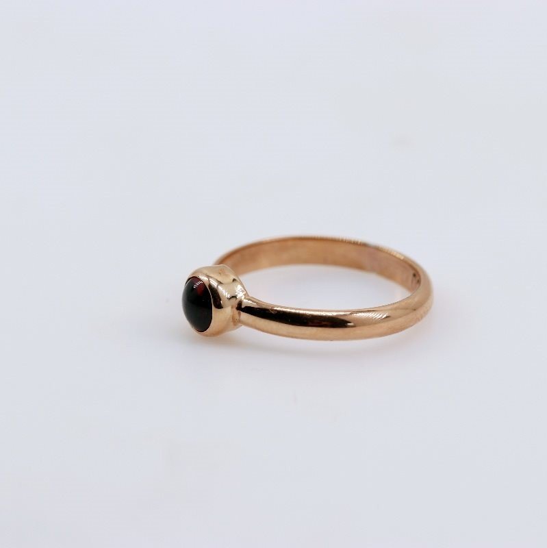 Anillo de Granate con baño oro rosa - Anillos
