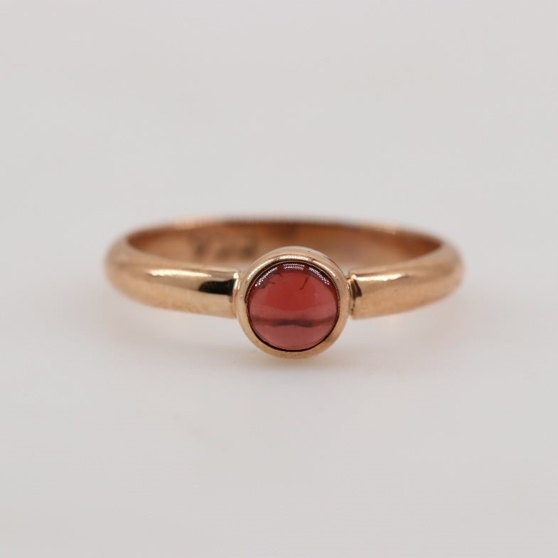 Anillo de Granate con baño oro rosa - Anillos