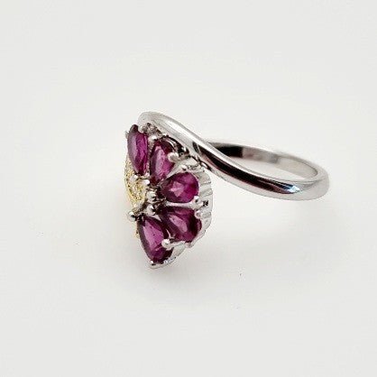 Anillo de Granate Rodolita y cubic zirconia - Anillos