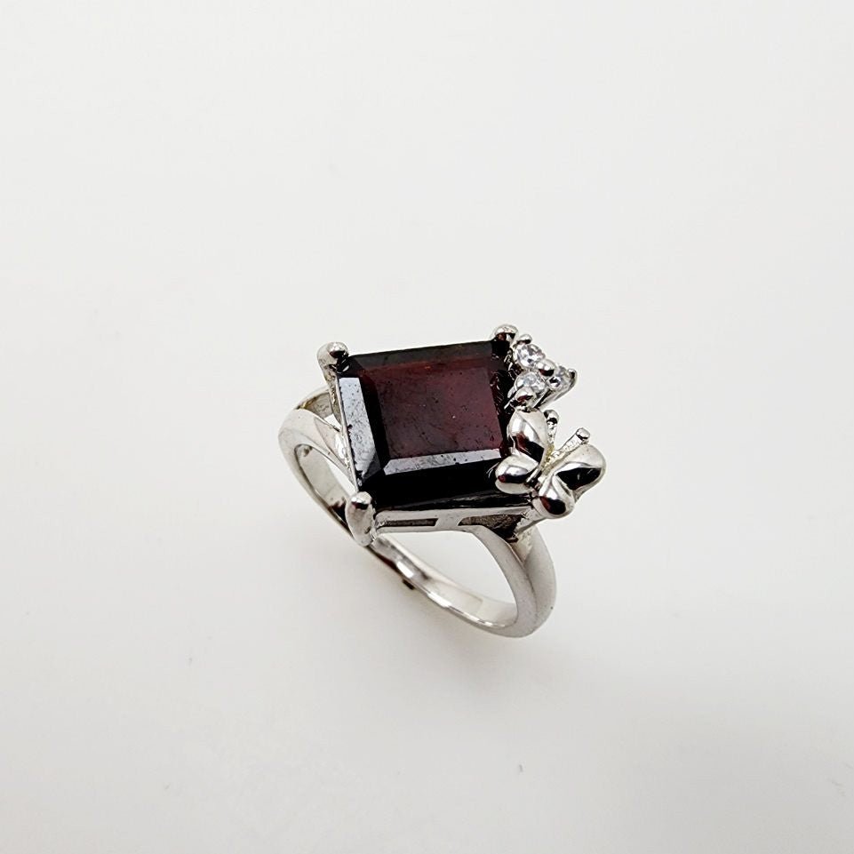 Anillo de Granate y cubic zirconia - Anillos