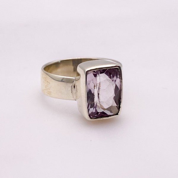 Anillo de Kunzita - Anillos