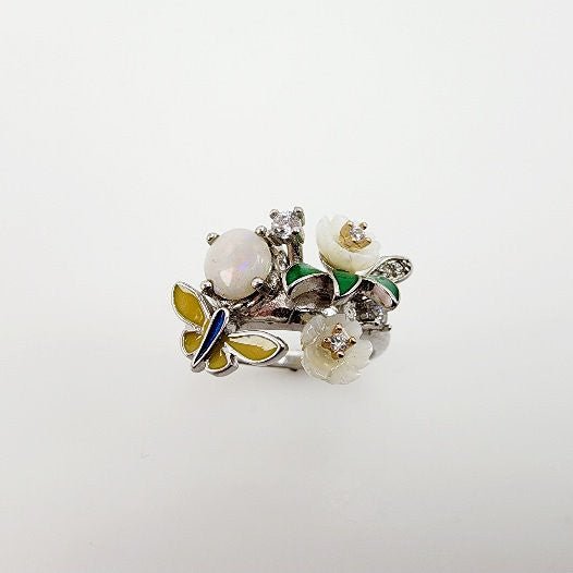 Anillo de Nacar, Ópalo welo y cubic zirconia - Anillos