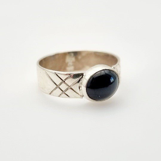 Anillo de Ónix en Plata 950 vista lateral- Anillos