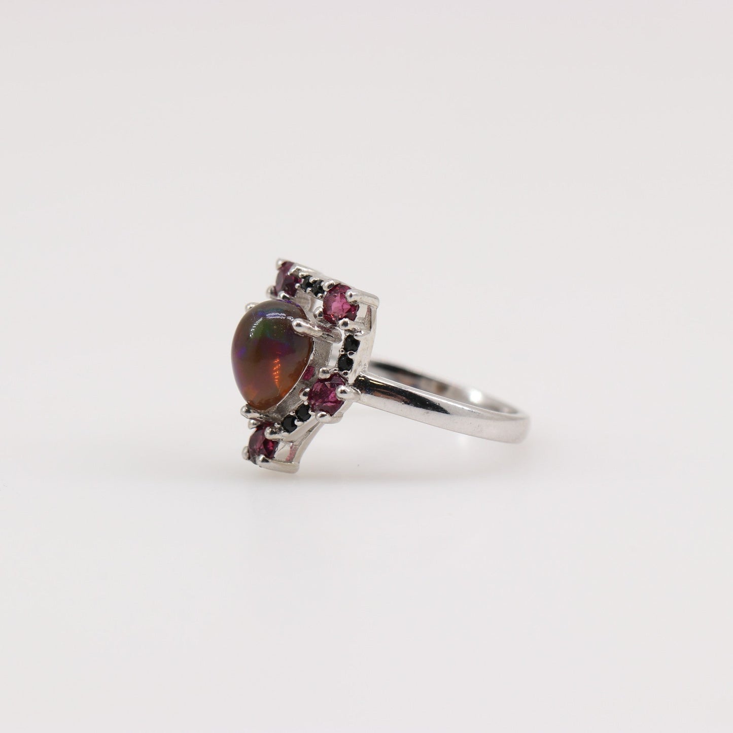 Anillo de Ópalo negro, Rodolito y Espinela negra - Anillos
