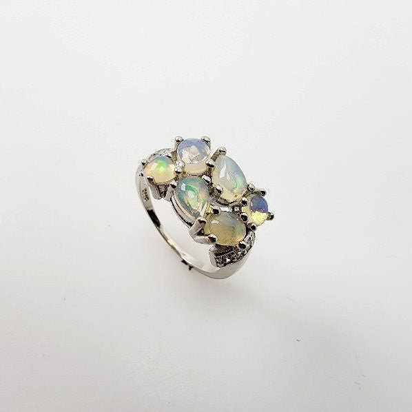 Anillo de Ópalo Welo y cubic zirconia - Anillos