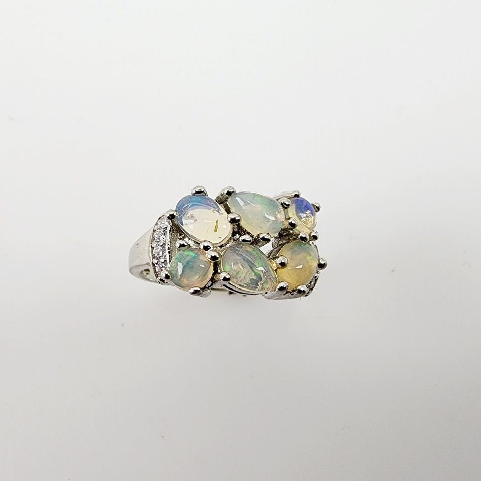 Anillo de Ópalo Welo y cubic zirconia - Anillos