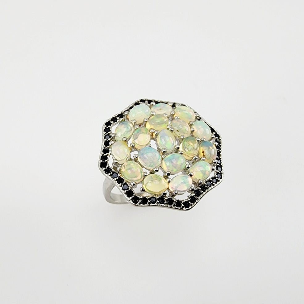 Anillo de Ópalo welo y Espinela negra - Anillos
