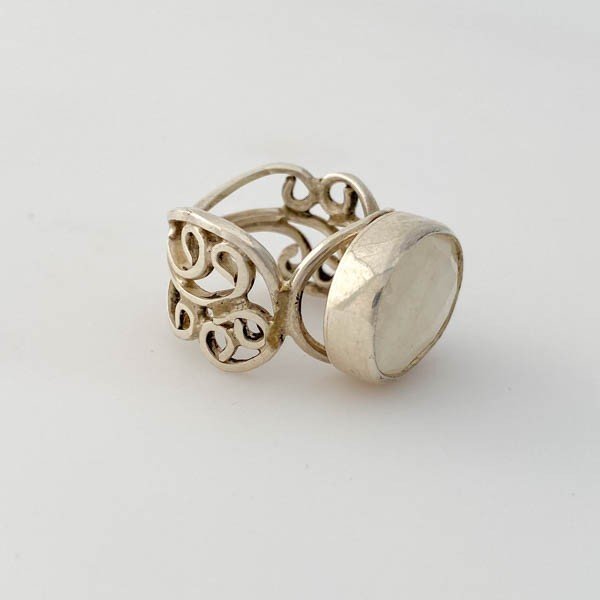 Anillo de Piedra Luna Facetada - Anillos