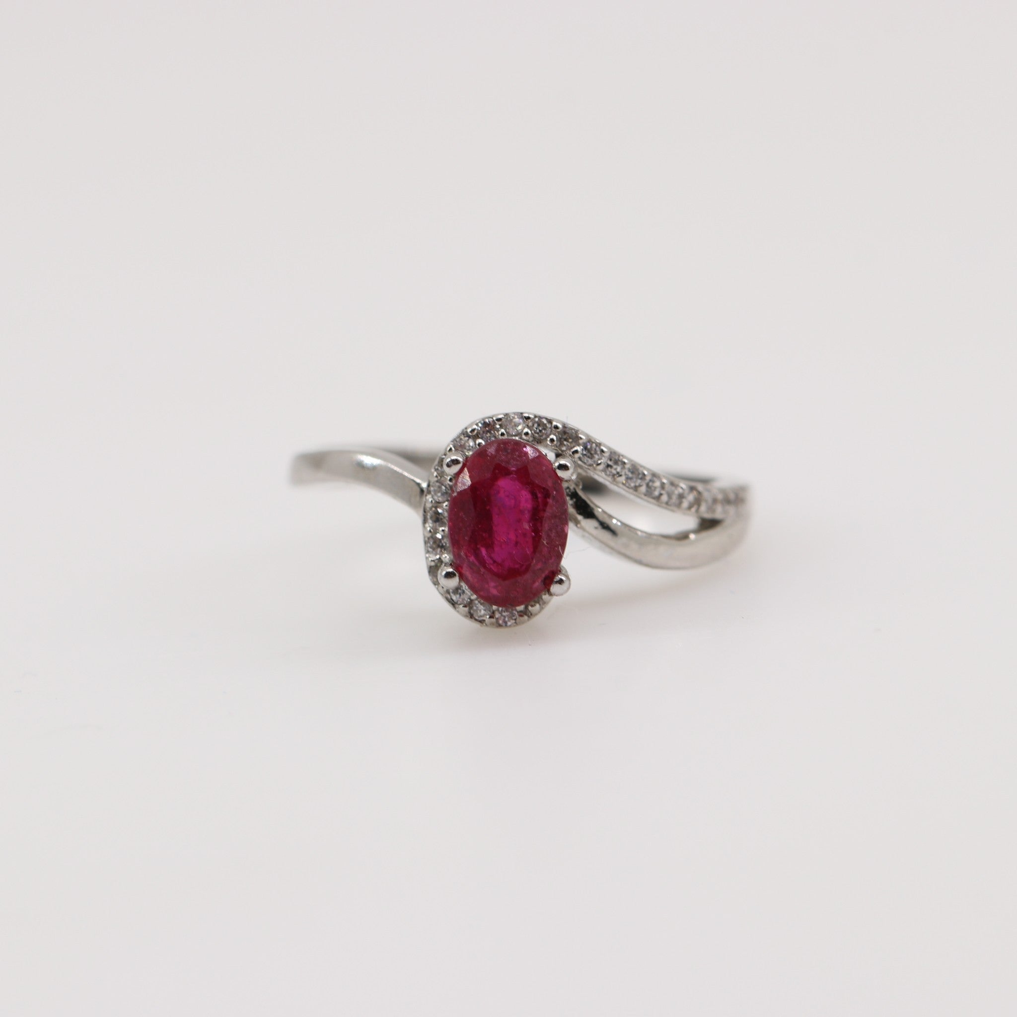 Anillo de Rubí y Zirconia cúbica - Anillos