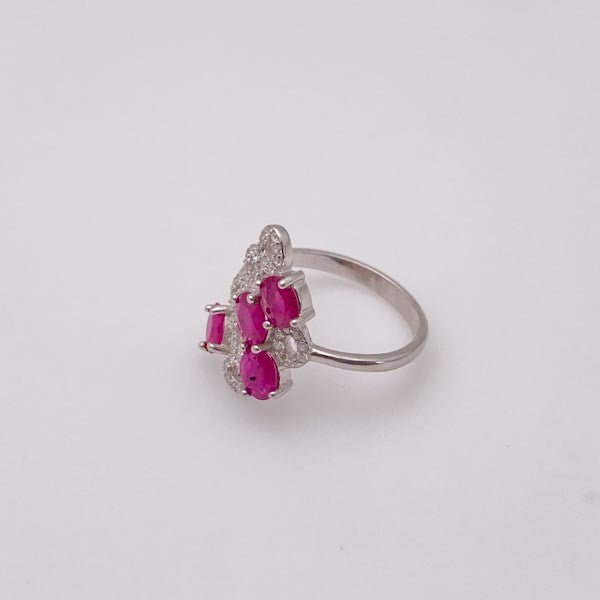 Anillo de Rubí y Zirconia Cúbica - Anillos