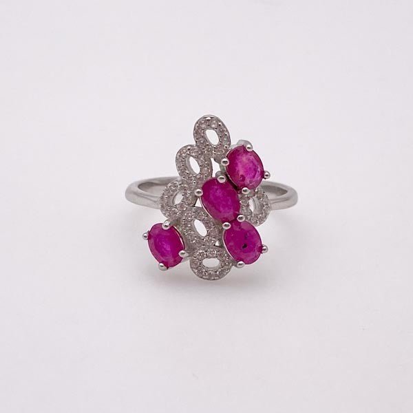 Anillo de Rubí y Zirconia Cúbica - Anillos