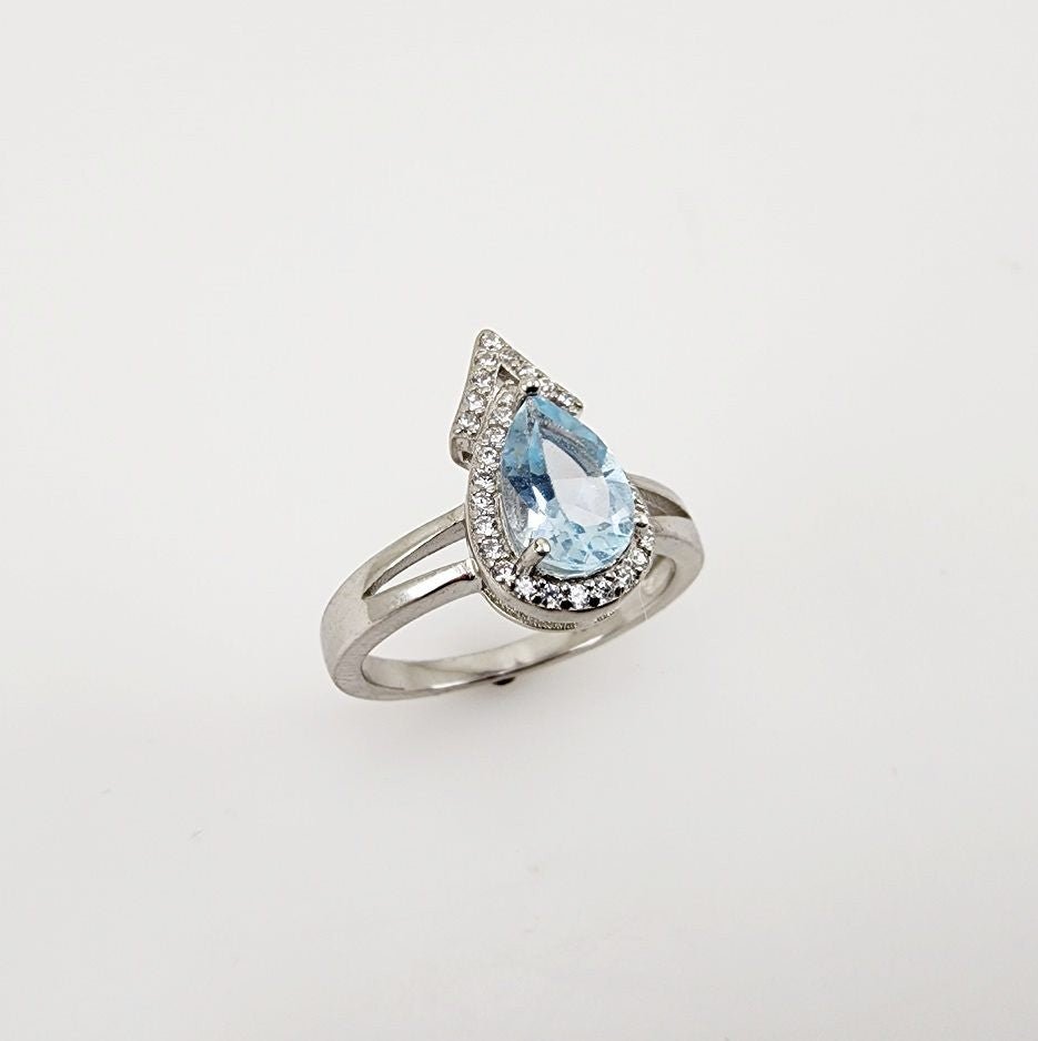 Anillo de Topacio Azul y cubic zirconia - Anillos