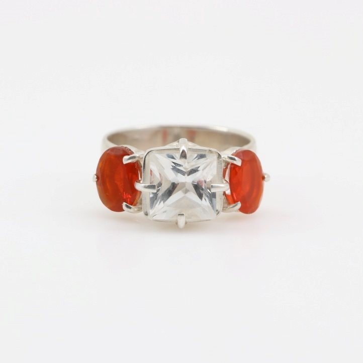 Anillo de Topacio Blanco y opalo de fuego - Anillos