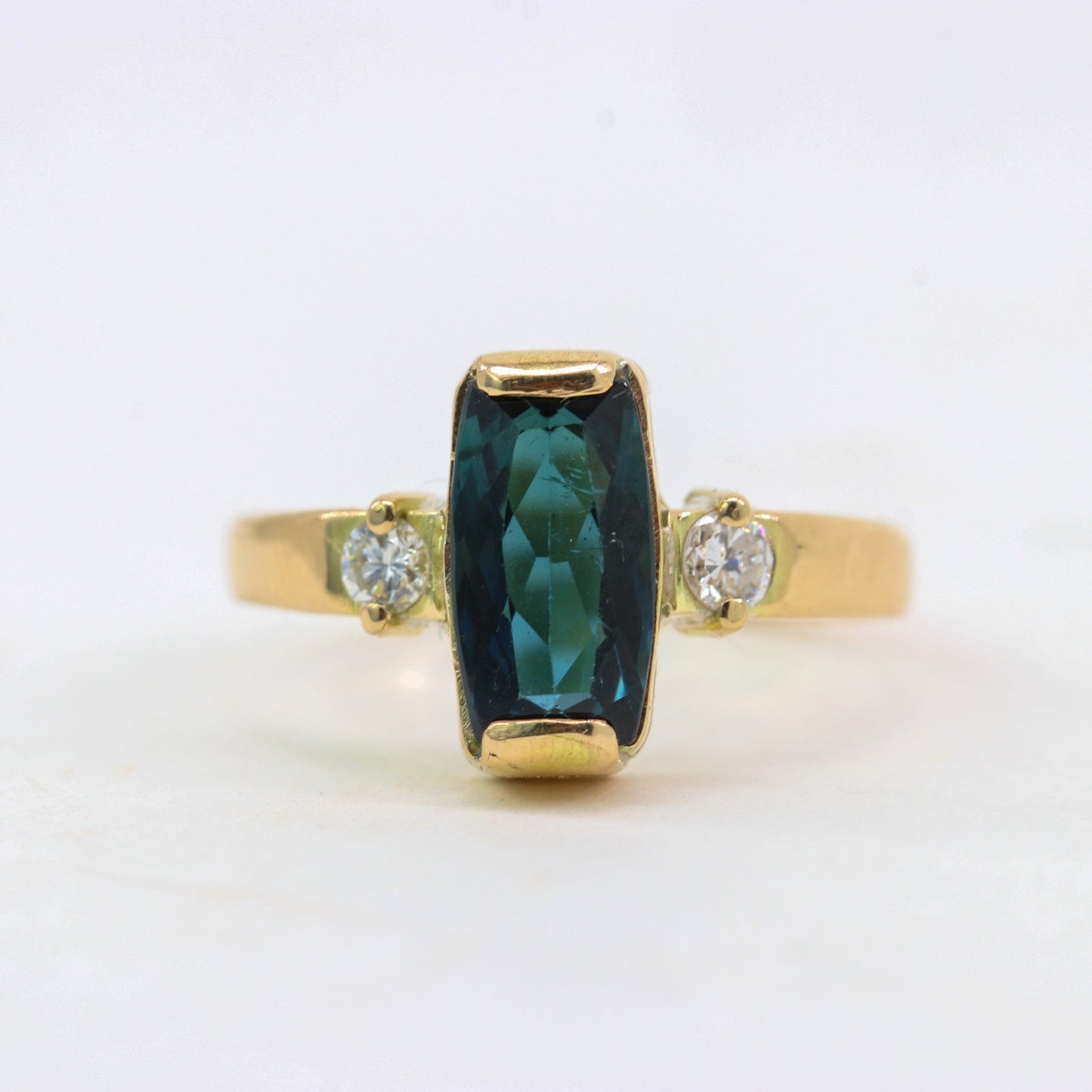 Anillo de Turmalina azul y Diamantes en oro 18 - Anillos