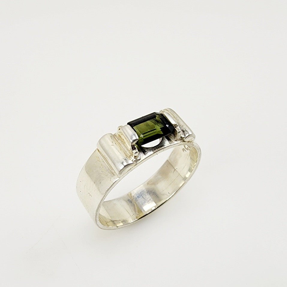 Anillo Turmalina Verde Oscura Plata 950 - Anillos