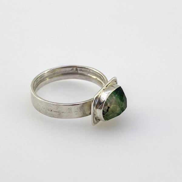 Anillo de Turmalina Verde - Anillos