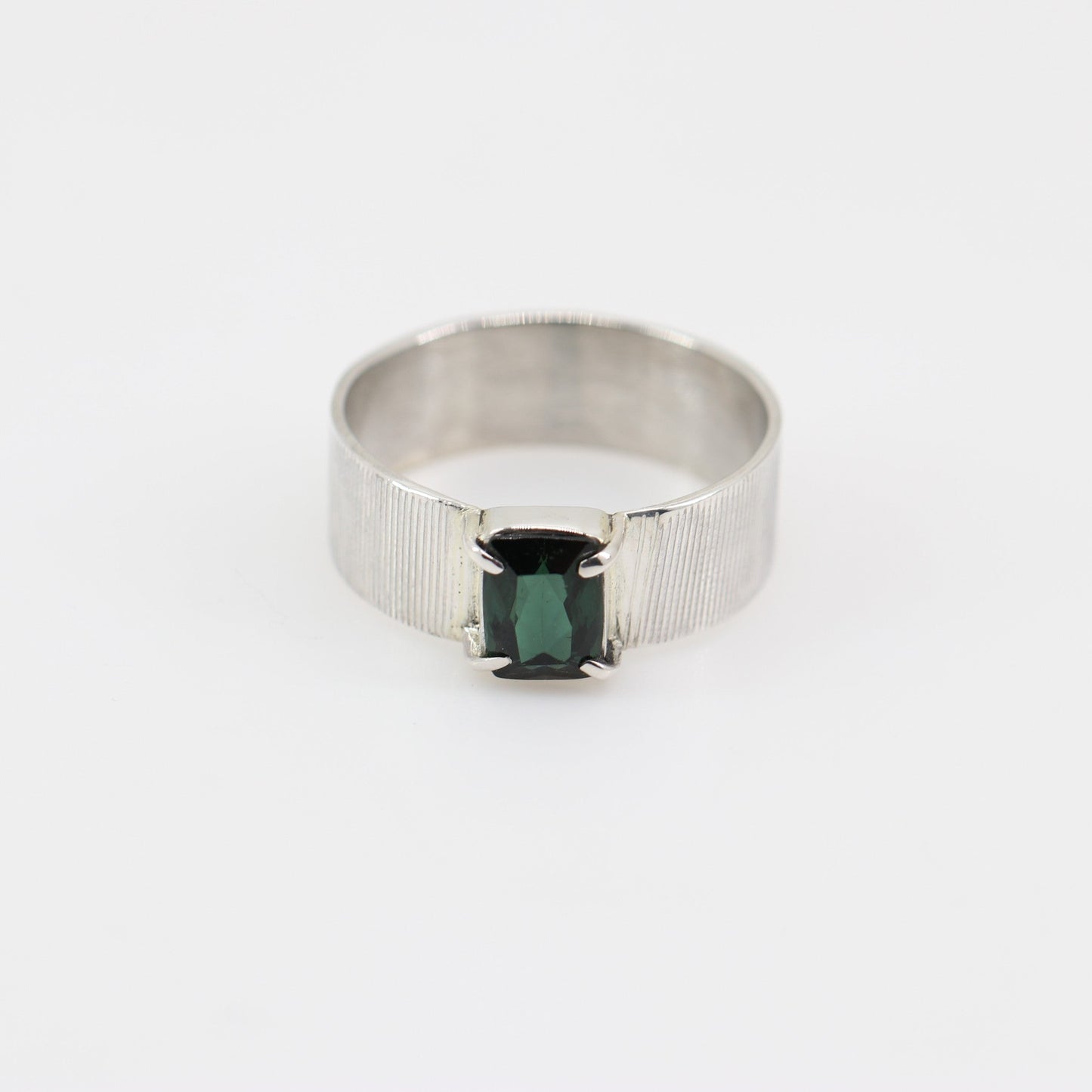 Anillo de Turmalina Verde - Anillos