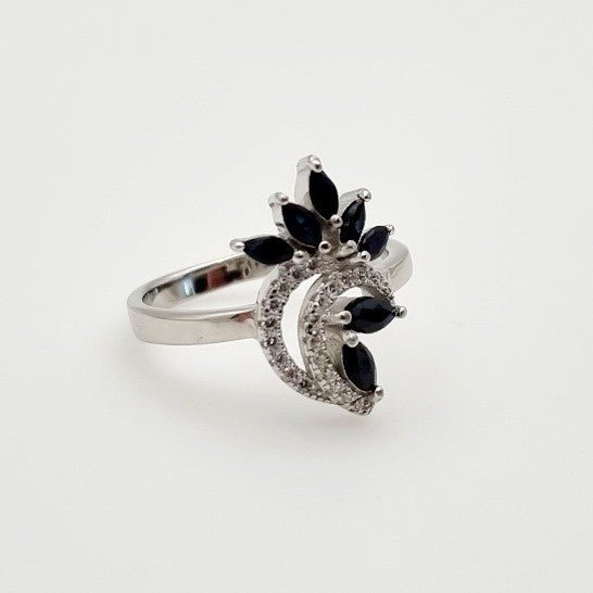 Anillo de Zafiro azul y Zirconia cúbica - Anillos