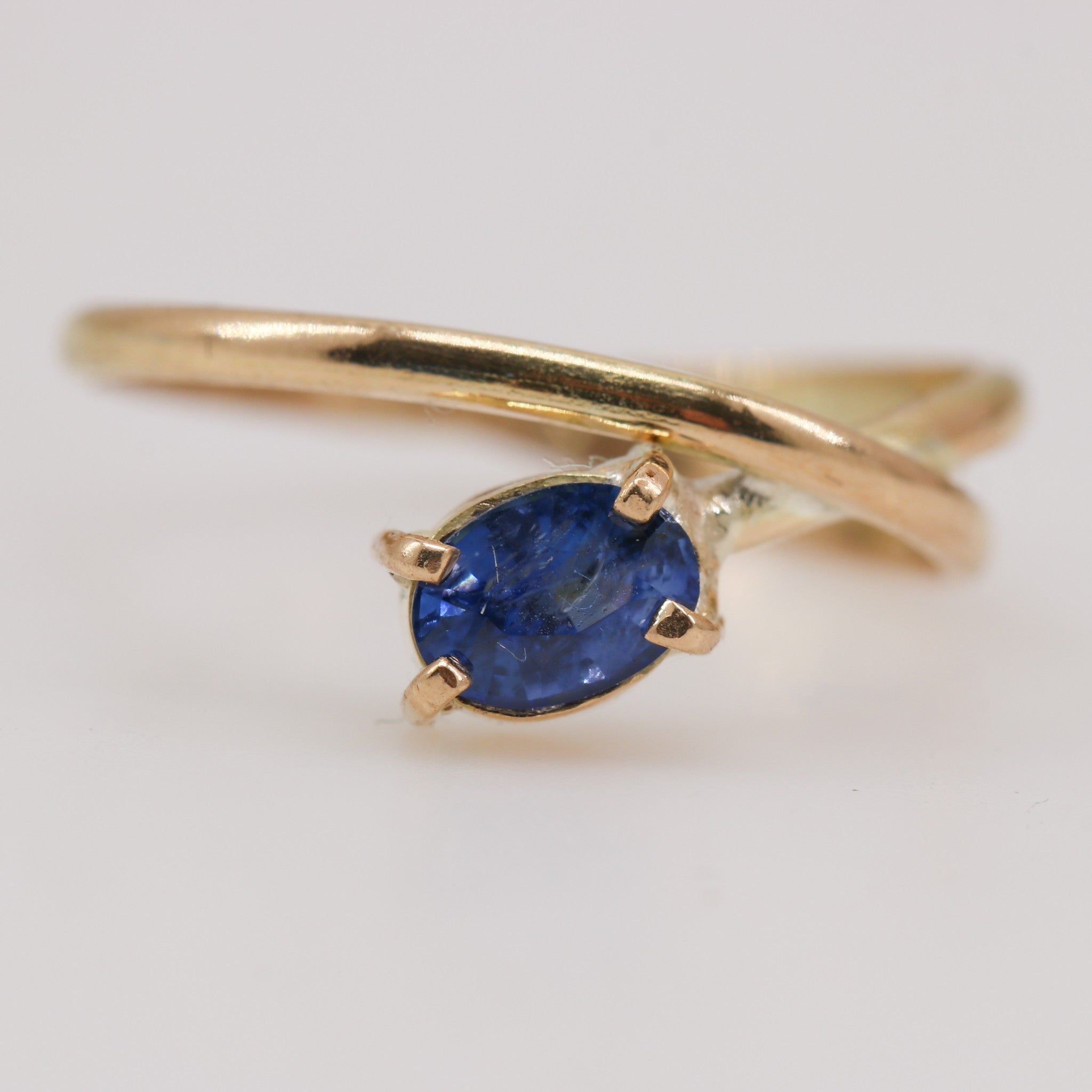 Anillo de zafiro en oro 18k - Anillos