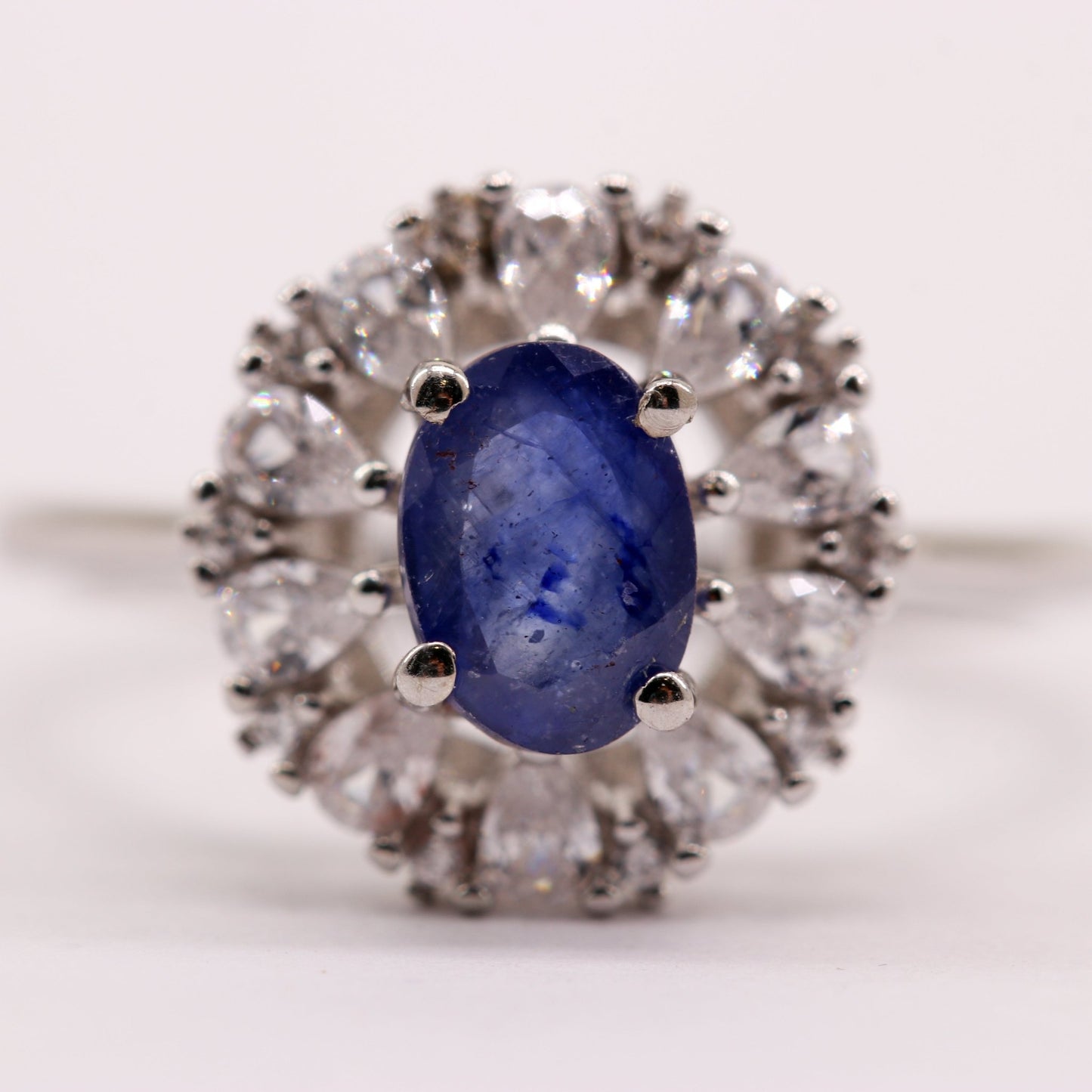 Anillo de Zafiro y Zirconia Cúbica - Anillos