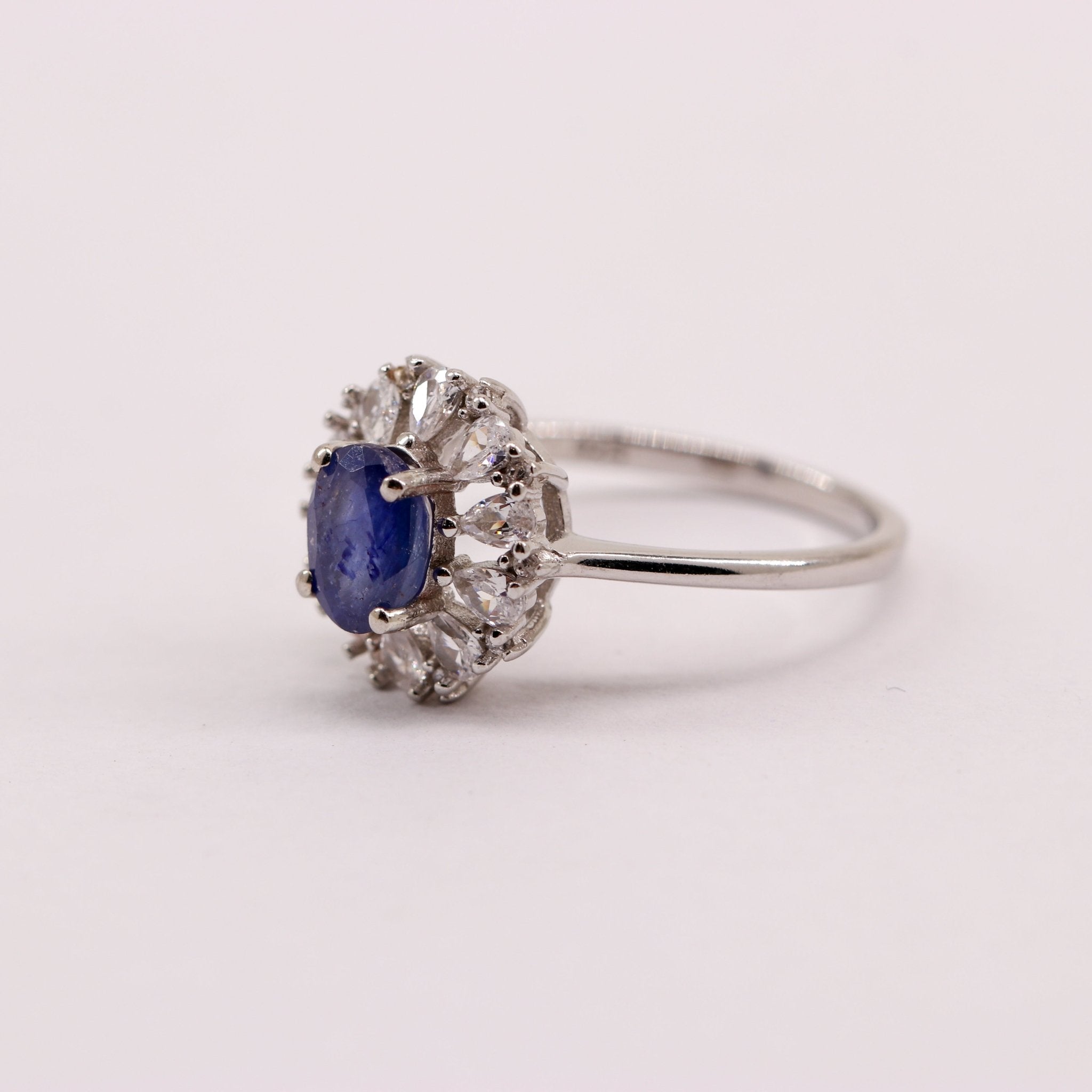 Anillo de Zafiro y Zirconia Cúbica - Anillos