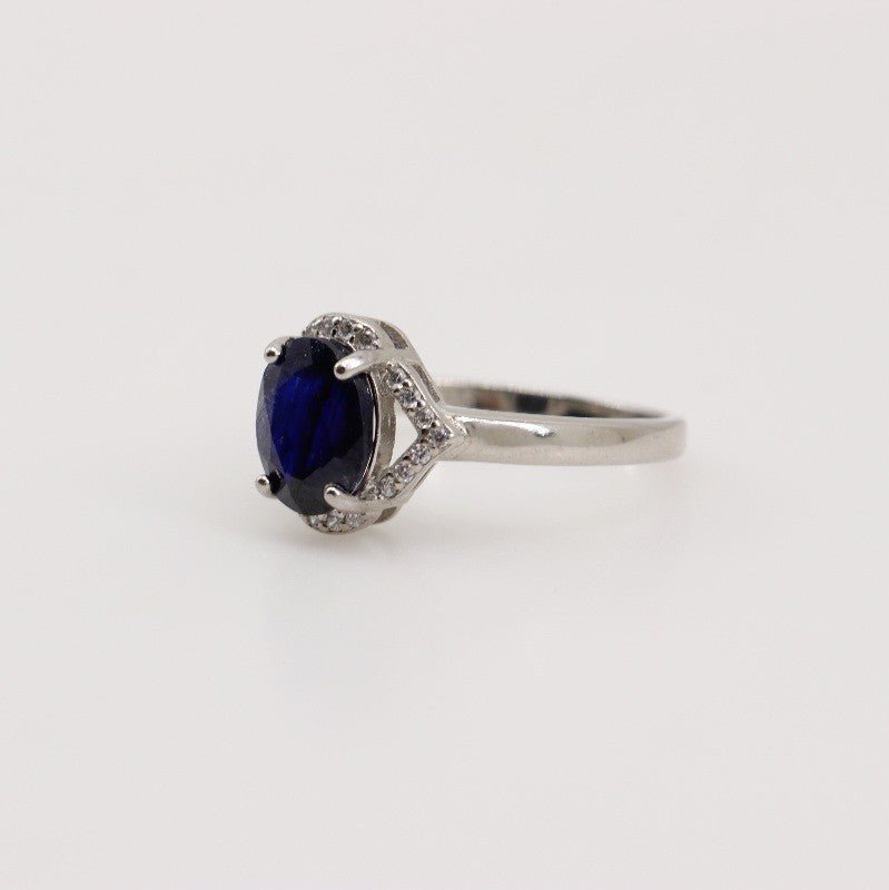 Anillo de Zafiro y Zirconia Cúbica - Anillos