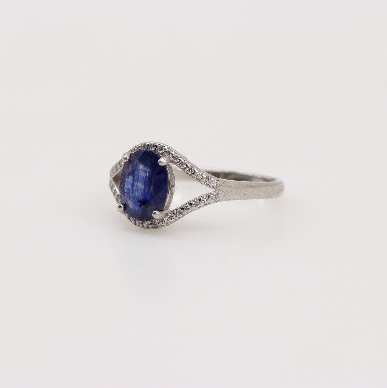 Anillo de Zafiro y Zirconia Cúbica - Anillos